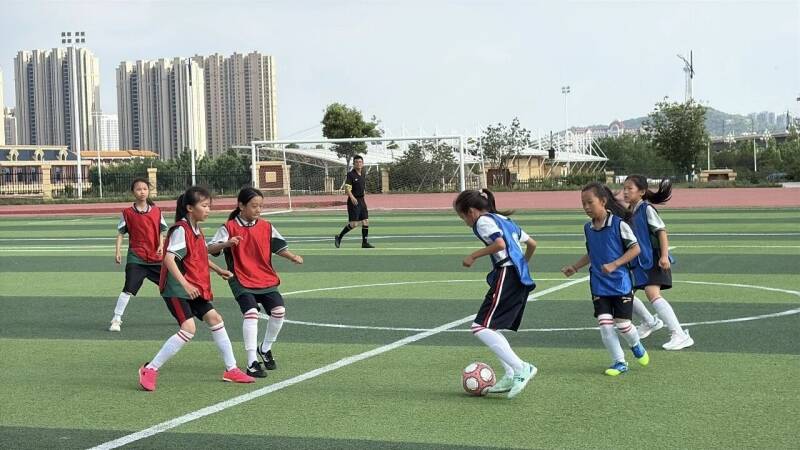 2026年泰安市中小学生足球班级超级联赛开幕 - 图1