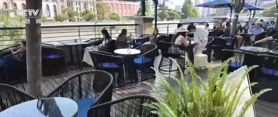 “规则先行”激活夏日消费“新”潜力 外摆经济在有序中火热“升温” - 图4