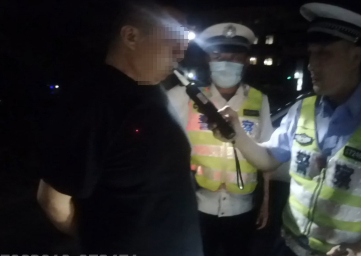 一念之差放弃代驾，济南一男子醉驾被查 - 图1