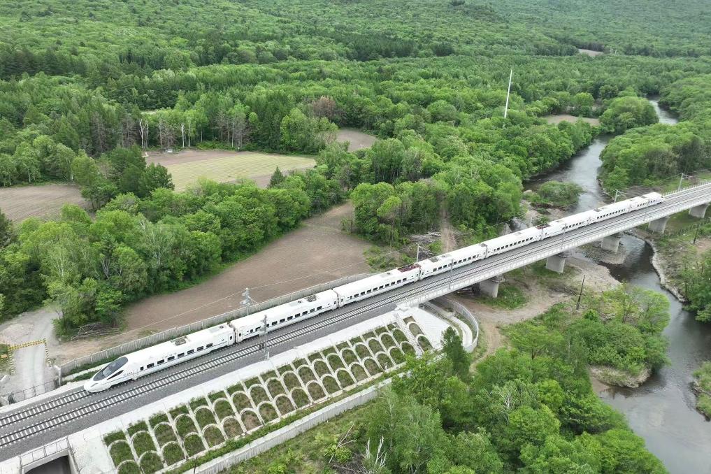 我国最北高铁哈伊高铁首次开行动车组测试列车 - 图1