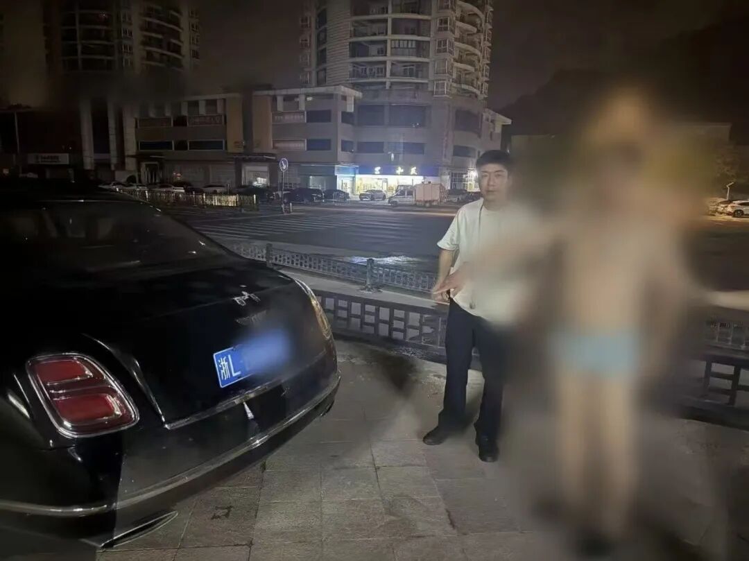 车内30万元的金条和2块名表被盗，男子急疯了：“金条是最不值钱的！” - 图1