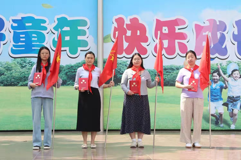 红领巾映红笑脸！苗圃小学一年级预备队员正式“归队” - 图5