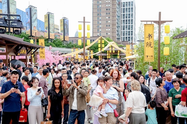 破次元赴江湖之约！527七猫小说节登陆东方明珠 - 图2