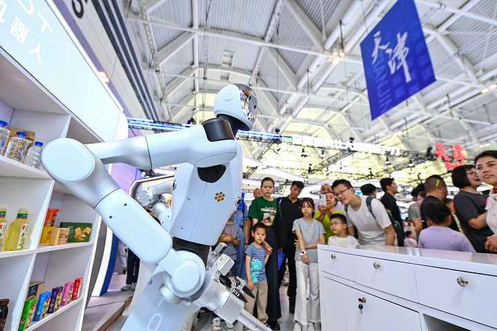 国家数据局：以完善的数据工程驱动具身智能发展 - 图1