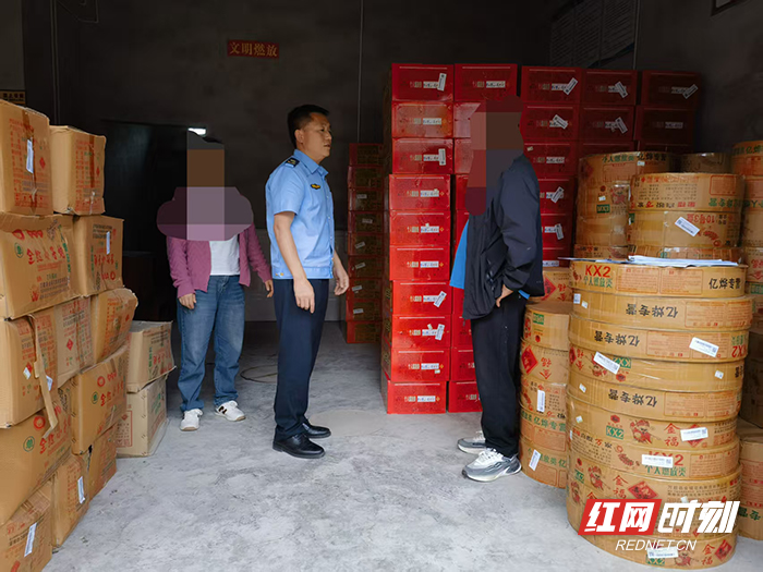 桑植县通报3起烟花爆竹超量储存典型案例 - 图2