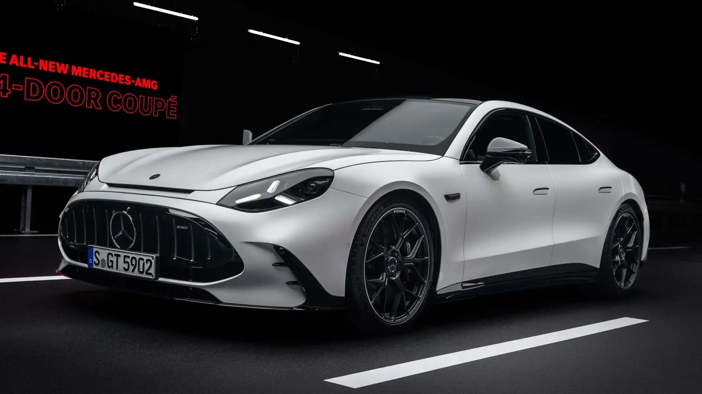 梅赛德斯-AMG GT纯电四门跑车欧洲价格公布：15.47万-20.81万欧元 - 图1