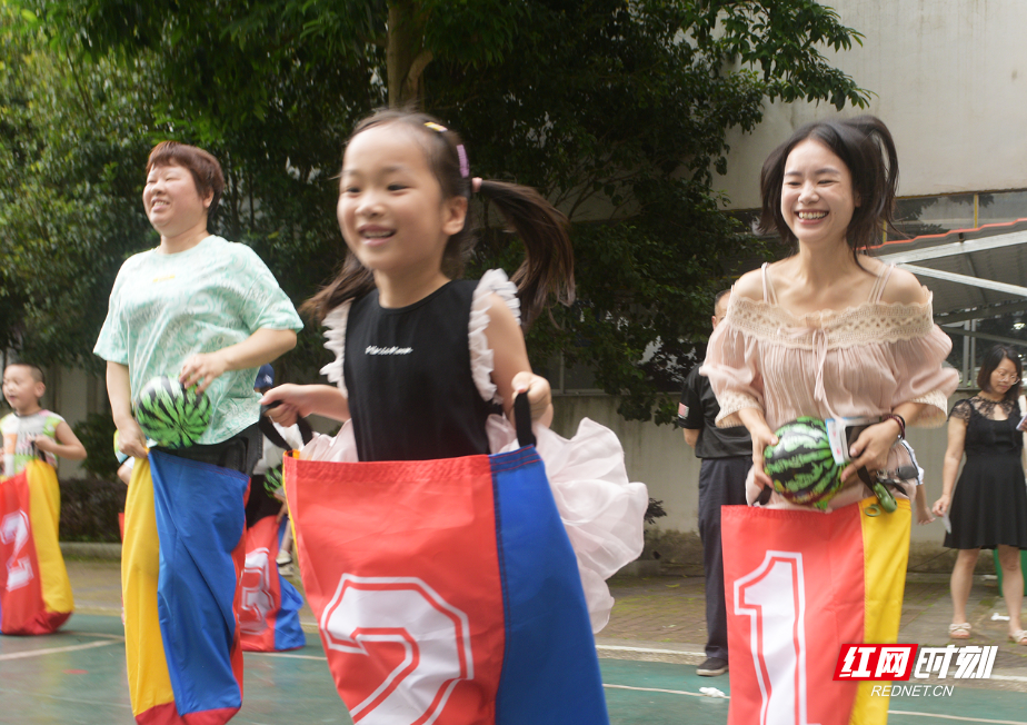 组图｜孩子们的节日 - 图6