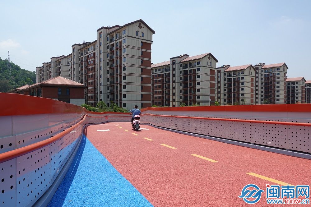 泉州市区北峰学园人行天桥全面完工 - 图3