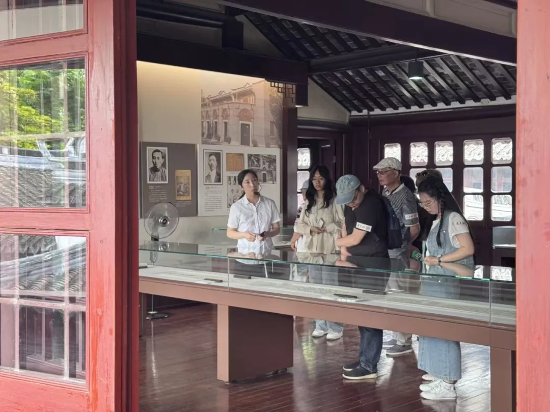 夜光杯市民读书会｜走进金山张堰，行走中的阅读讲述一个地方的千年文脉故事 - 图2