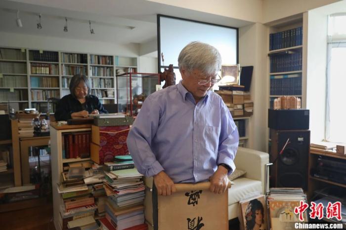 “清空”台湾的书斋，这对史学家夫妇带三万册宝贝一起“回家” - 图6