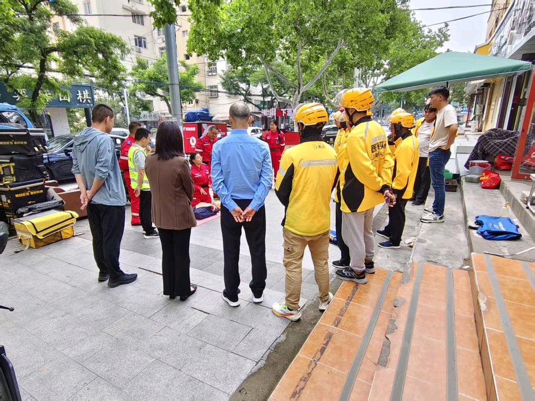 这里给骑手发聘书：今后你们就是“移动急救天团” - 图3
