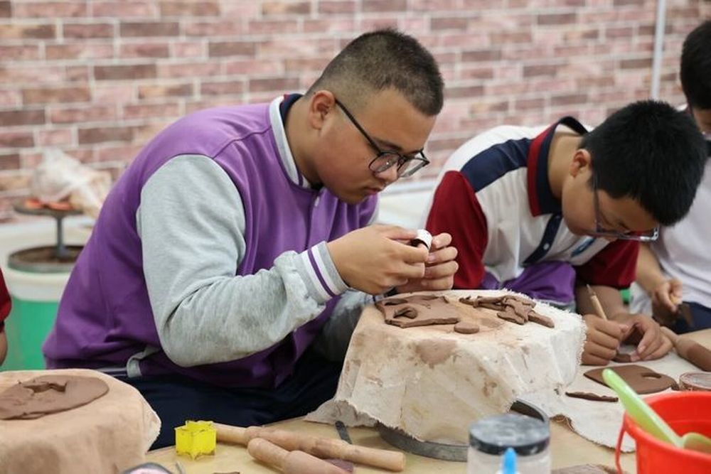 济南高新区两所兄弟学校联手，共同为学生解锁新技能 - 图2