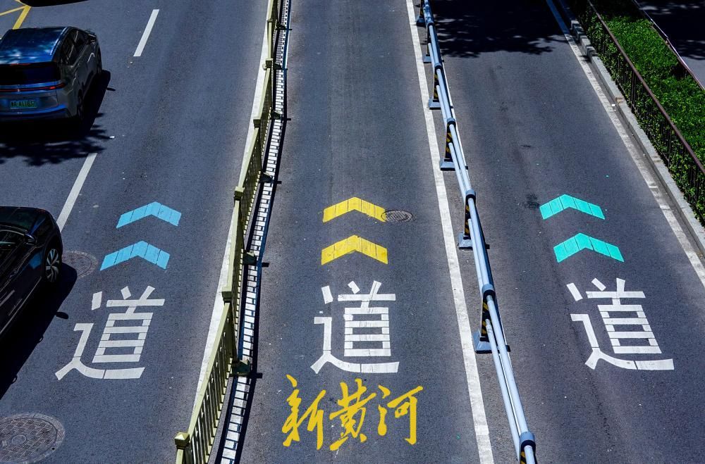 齐鲁医院附近交通标识升级，三色箭头对应入院、接送与过境通道 - 图2