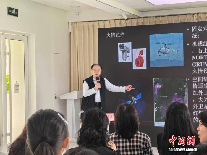 中国高科技成就绘本新辑在上海亮相 - 图2
