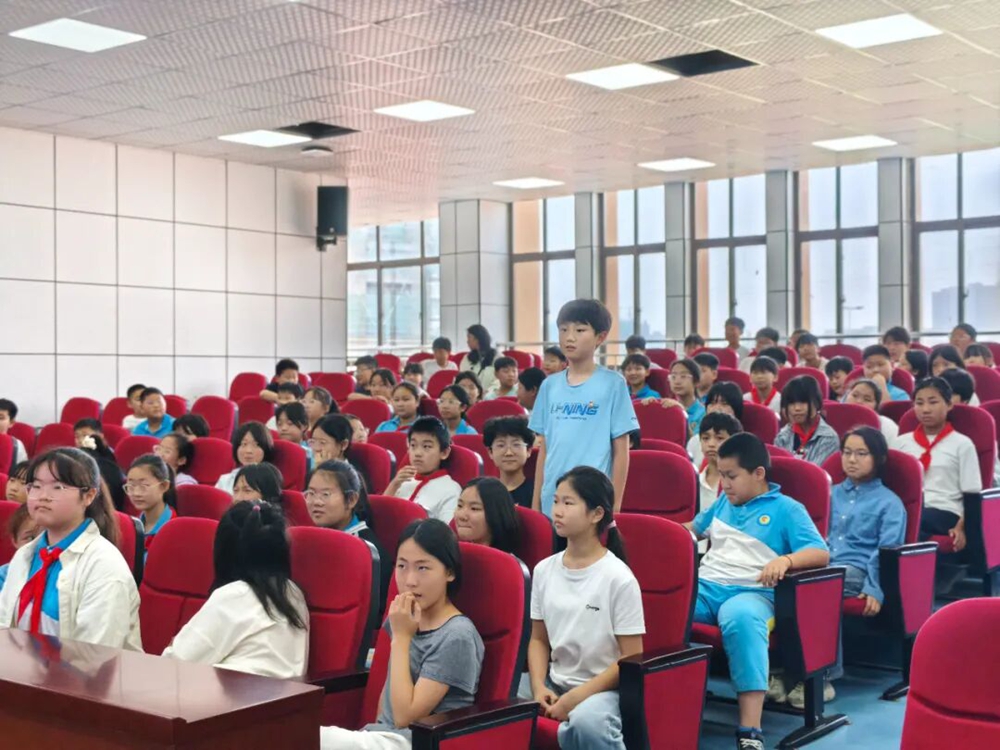 一堂生动有趣干货满满的法治课守护先锋少年 - 图2
