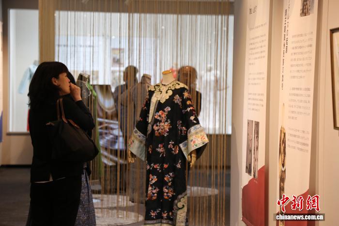 《令人心驰神往的旗袍——诞生于百年前摩登都市的女性服饰》展览在东京开幕 - 图3