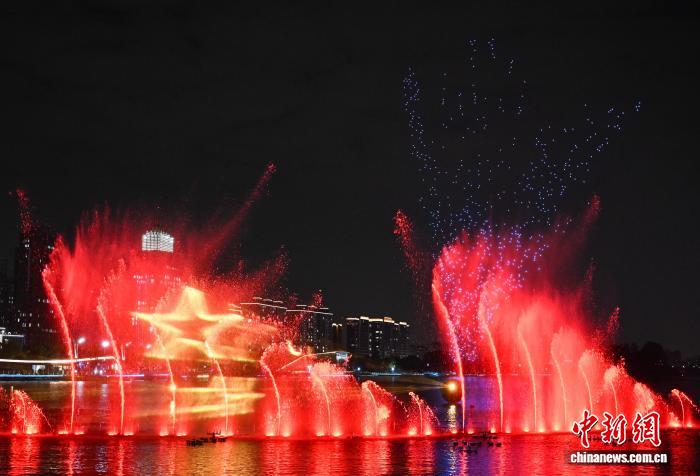 浙江杭州：科技与光影点缀璀璨夜景 - 图2