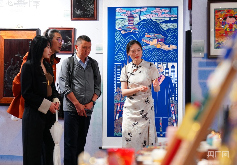 “水韵匠心·紫禁回响”江苏残疾人文创作品故宫展启幕 - 图1
