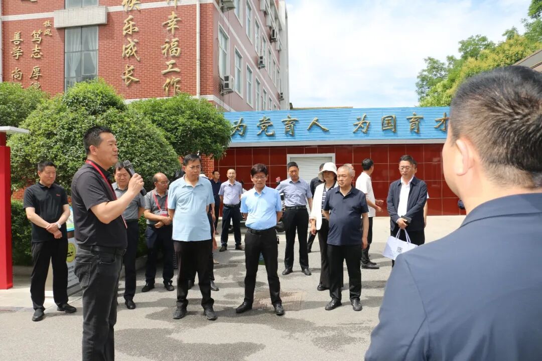 安阳市第二十一中学进行“展办学特色 促质量提升”亮点展示活动 - 图1