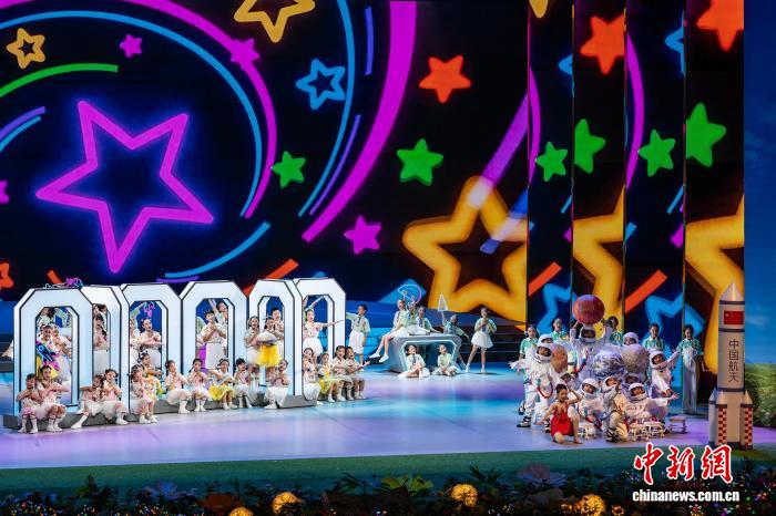 传承红色基因 共筑强国梦想——2026年“我和祖国一起成长”六一主题演出活动侧记 - 图3
