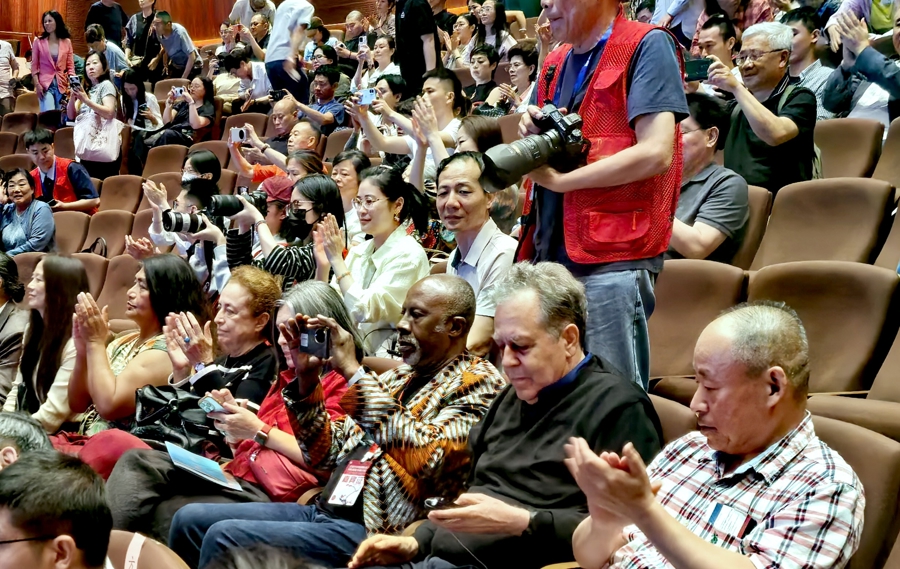 11天梅花奖展演在沪落幕，票房火爆的同时找到中国戏曲出海新范式 - 图12
