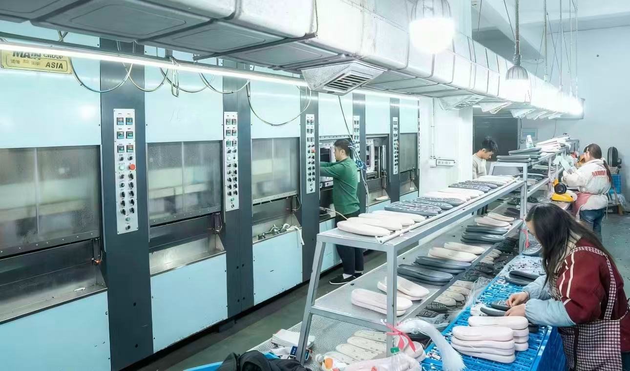高质量发展看中国｜全国每10双棉拖8双产自这里 “中国拖鞋之乡”逆袭记 - 图2