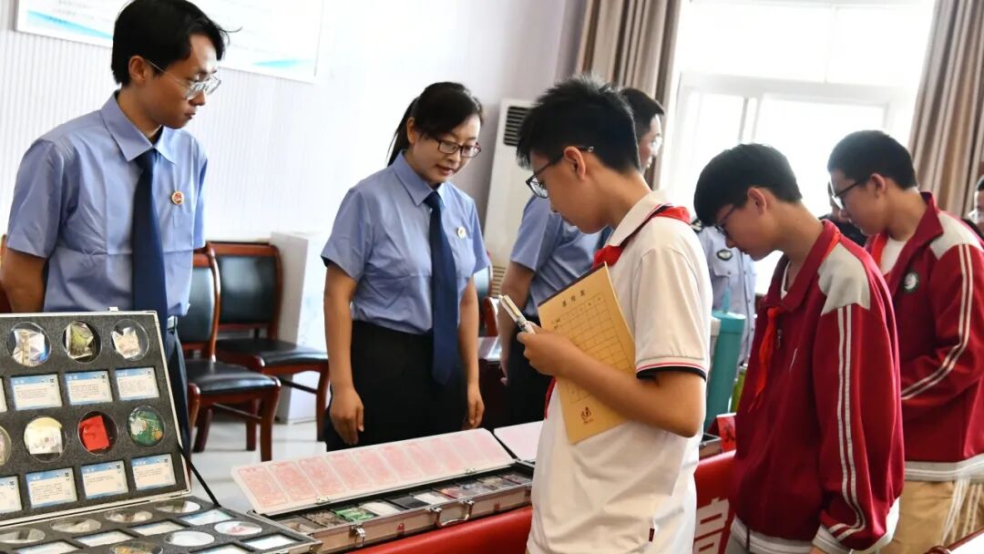 华龙区检察院：护航童心成长 检警同行筑牢校园安全墙 - 图2