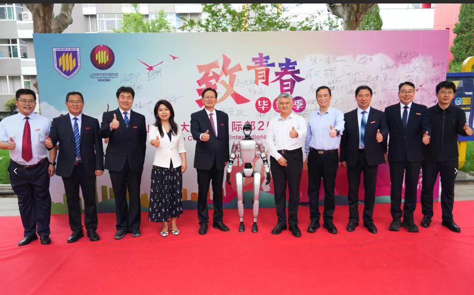 52人获398份录取通知！山东师大附中国际部2026届交出亮眼成绩单 - 图1
