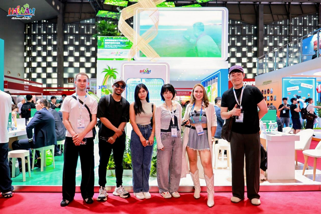 海南组团亮相上海国际旅游交易博览会 - 图5