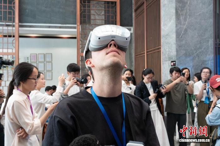 聚焦科技创新与产业创新 中外媒体走进浙江杭州 - 图7