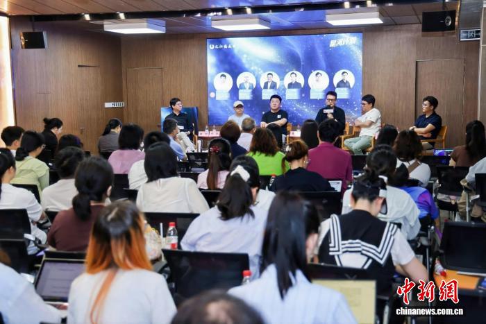 文化观察：AI短剧如何从“观望”走向“行动”？ - 图2