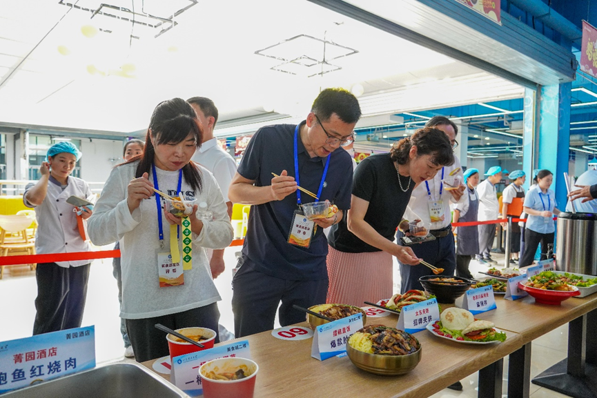 护航师生“舌尖上的安全”！山东科技大学举办健康饮食文化节 - 图3