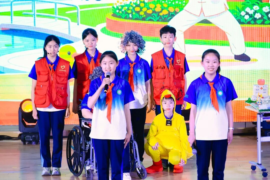 构建全域无边界“大科创”育人体系！青岛市市南区举行首届青少年科创教育大会 - 图8