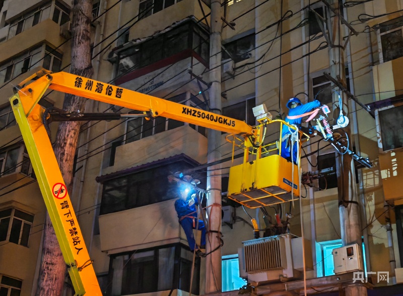 国网黑龙江电力昼夜抢修守护万家光明 - 图2