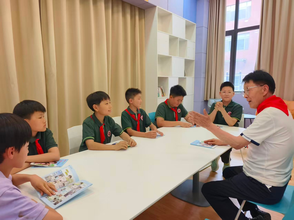 树外附小、凤鸣路小学开展“法官进校园”法治教育主题活动 - 图3