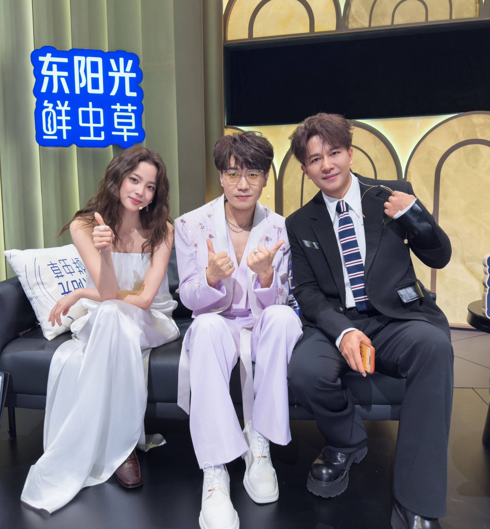 从万人巡演到头部音综，顶流回归！欢子加盟《天赐的声音7》 - 图2