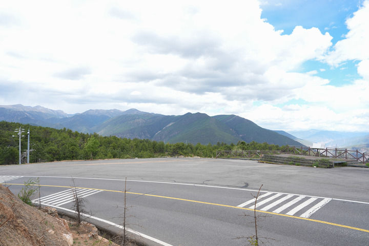 稻城亚丁景区“道路设卡摆渡收费”调查 - 图8