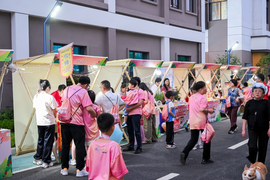 社区定向赛开跑、全龄段居民“轧闹猛”，万里社区“比邻服务日”活动太燃了 - 图3