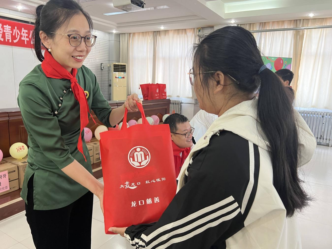 23名困境儿童获跨域暖心关爱！龙口＆武城“心向阳光”公益活动温情启幕 - 图1
