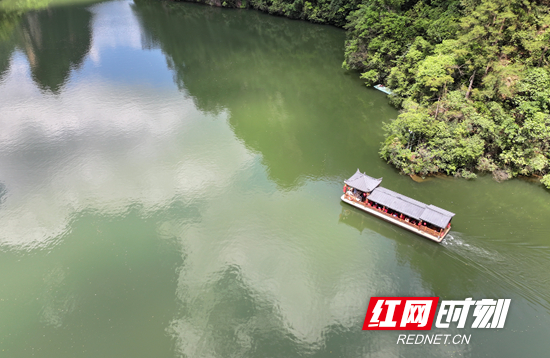 夏日宝峰湖 山水美如画（组图） - 图2