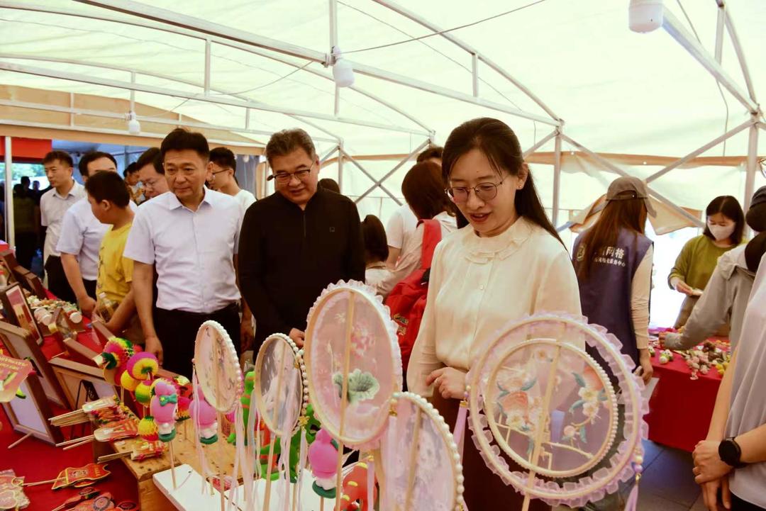 “端信兖州·书香名城”2026济宁市兖州区全民阅读推广活动正式启动 - 图1