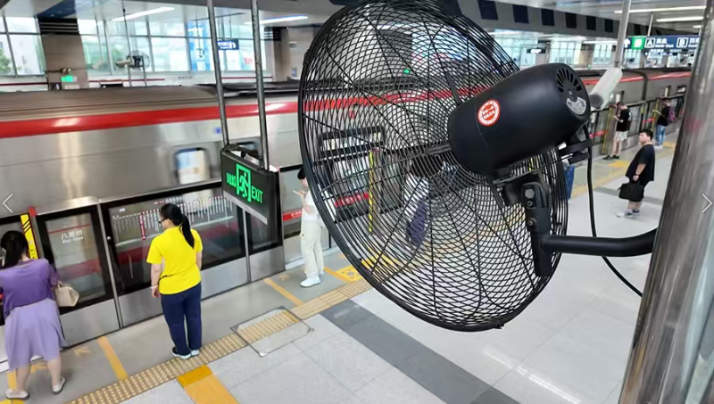 应对高温天气，北京地铁全面启动双温车厢 - 图2