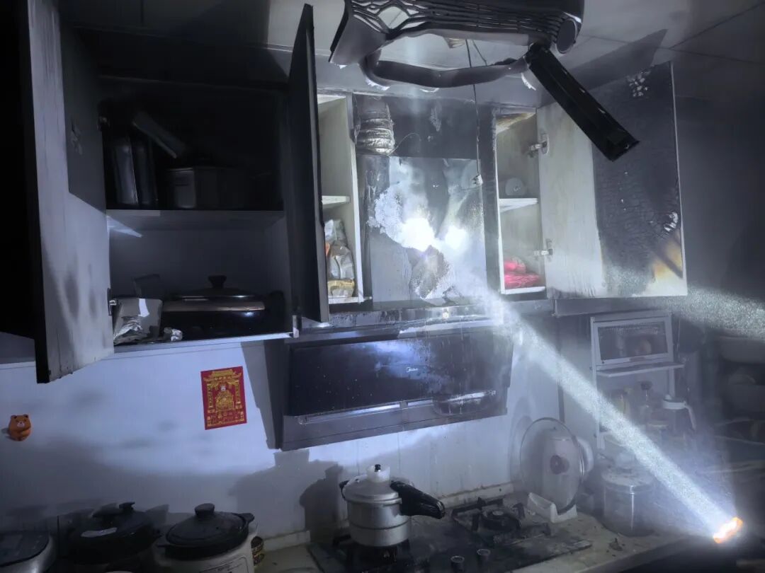 一瓢冷水点燃一个厨房，别再这么做饭了！ - 图2