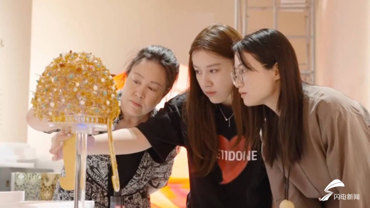 永久入藏中国大运河博物馆！淄博Z世代女孩用琉璃成功复刻萧后冠 - 图4