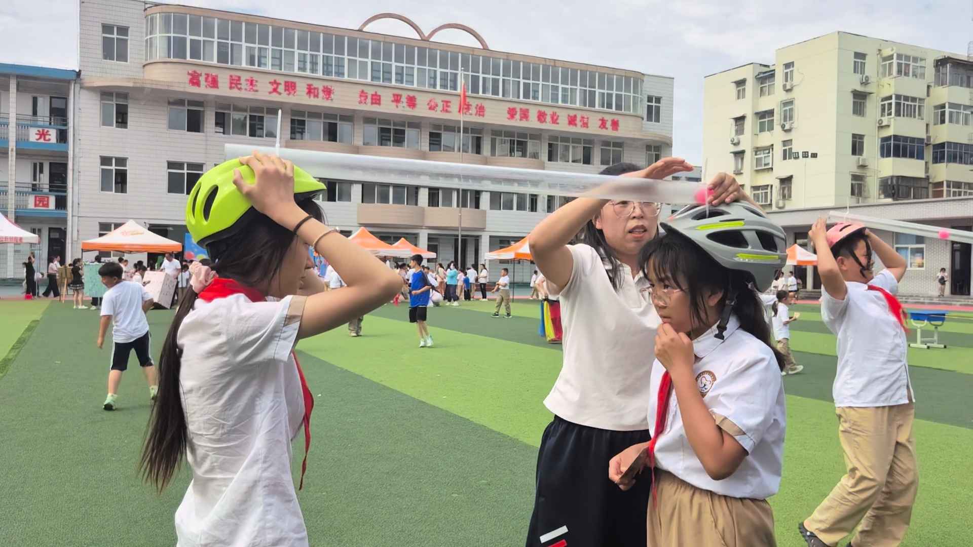 “六一”嗨翻天！人民路小学游戏嘉年华点亮孩子节日时光 - 图5