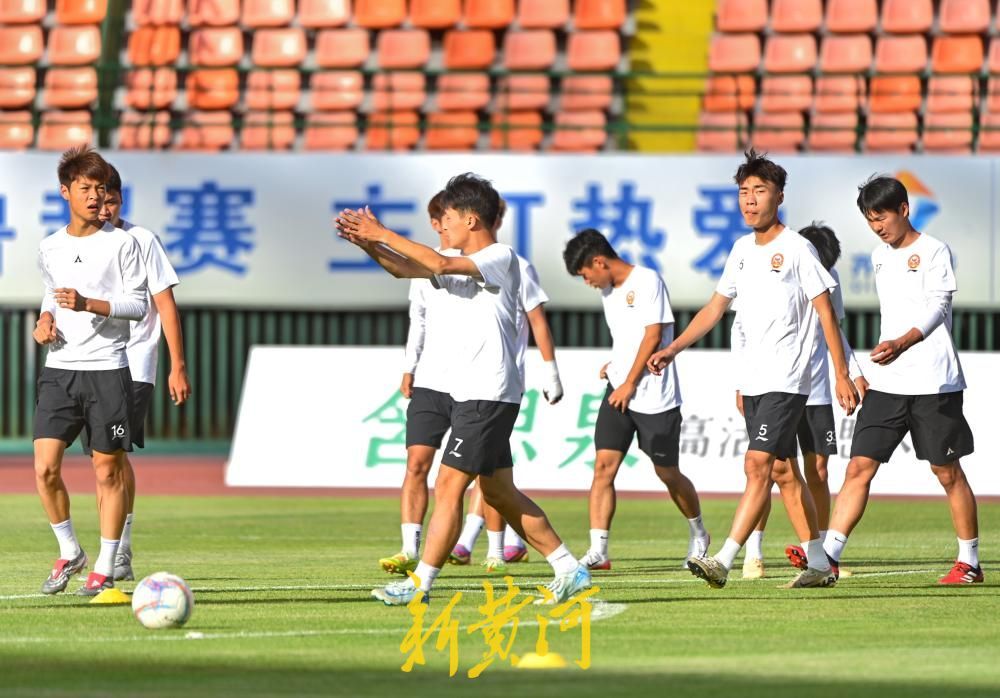 齐鲁超赛第五轮比赛即将打响，临沂队赛前踩场训练 - 图7