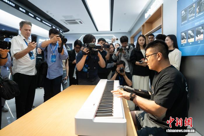 聚焦科技创新与产业创新 中外媒体走进浙江杭州 - 图6