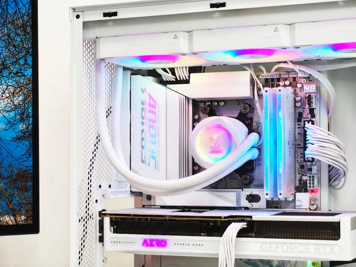 技嘉X870E X3D电竞冰雕主板评测：游戏玩家一步到位的选择 - 图4