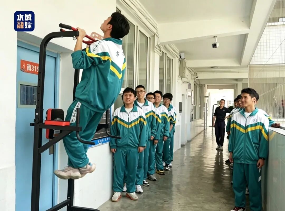 贵州水城七所学校试点安装健身器材 课间“小力量”推动体质大提升 - 图1