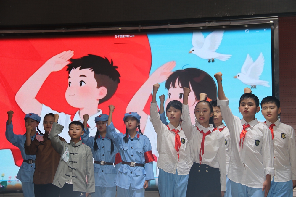 哇！书本里的故事“活”啦！祥云娃舞台上“演”出大梦想 - 图6